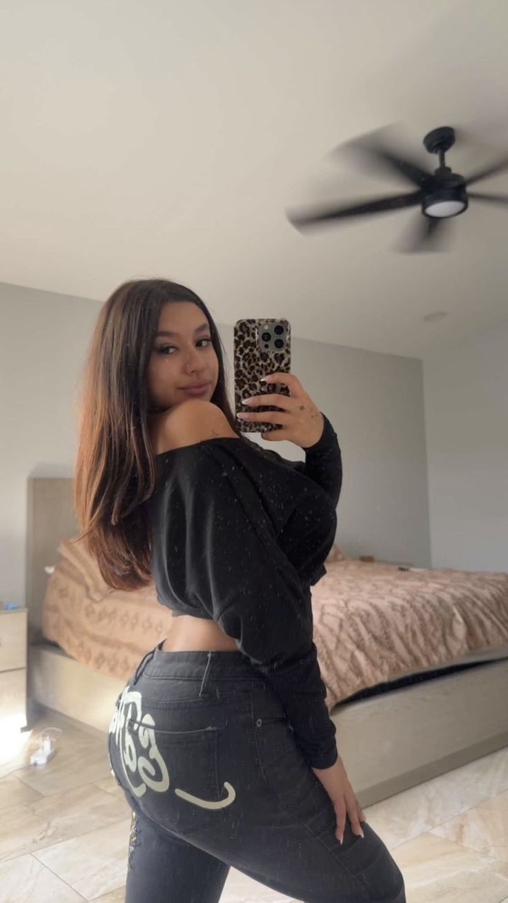 Snapchat: michae25433  Telegram:@victoria3245678  have ass,juicy wet pussy.? You can play withy boob Featured Top Escort