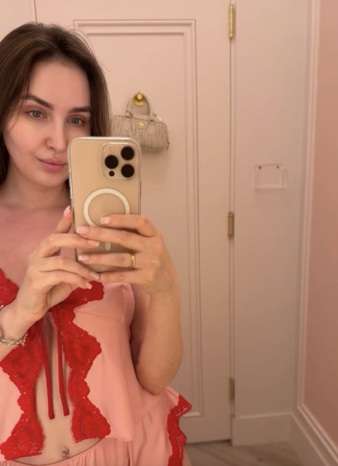 Lustvolle sexuelle Begegnung  Featured Top Escort